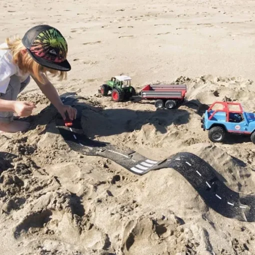 WaytoPlay New Highway Flexible Road Track with Car