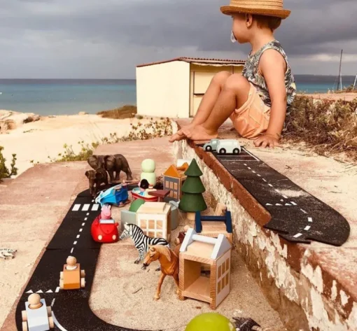 Waytoplay NEW King of the Road, Road Track with two Cars