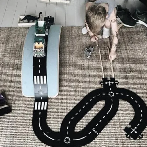 Waytoplay NEW King of the Road, Road Track with two Cars
